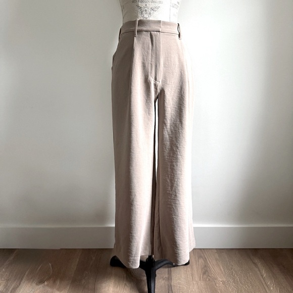 Abercrombie & Fitch Women's Tan Wide Leg Pants - Picture 4 of 4